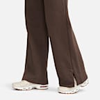 Pants de entrenamiento de tiro alto y piernas anchas para mujer Nike Sportswear Phoenix Fleece