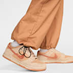 Nike Sportswear Everything Wovens Women's Mid-Rise Cargo Trousers