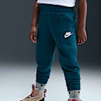 Conjunto de sudadera con gorro sin cierre y joggers de tejido Fleece infantil Nike