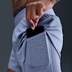 Shorts de correr Dri-FIT de tiro medio 2 en 1 para mujer Nike Swift