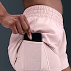 Shorts Dri-FIT 2 en 1 de tiro medio de 8 cm para mujer Nike One