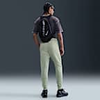 Joggers de fútbol Nike de tejido Fleece para hombre Chelsea FC Tech