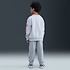 Sudadera de cuello redondo de tejido Fleece de chenilla para niños talla pequeña Nike Club