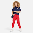 Paris Saint-Germain Older Kids' Nike Football T-Shirt