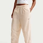 Nike Sportswear Women's Oversized High-Waisted Woven Pants