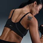 ナイキ ワン コンバーチブル ウィメンズ ライトサポート スポーツブラ (軽量裏地付き)