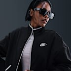 Chamarra deportiva cómoda y holgada de cierre completo para mujer Nike Sportswear Club Fleece