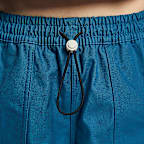 กางเกงทรงคาร์โก้ขาสั้น 5 นิ้วผู้หญิง Nike Sportswear