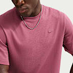 Playera versátil de manga corta para hombre Nike Primary