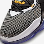 Scarpa da basket LeBron 19