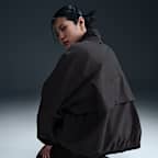 Chamarra de sarga Windrunner oversized para mujer Nike Sportswear Collection