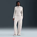 Playera de manga larga slim con cuello alto para mujer Nike Sportswear Chill Knit