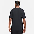 เสื้อยืดบาสเก็ตบอลแขนสั้นผู้ชาย Nike Swoosh