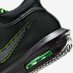 LeBron Witness 8 EP Basketball Shoes