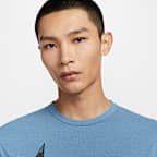 Nike Hyverse Swoosh Men's Dri-FIT Short-Sleeve Fitness Top