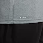 Playera de manga larga Dri-FIT con protección contra los rayos UV para hombre Nike Swim Hydroguard Essential