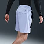 กางเกงขาสั้นผู้ชายแบบทอ Nike Tech