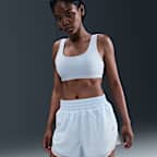 Shorts Dri-FIT holgados de 8 cm con forro de ropa interior para mujer Nike One