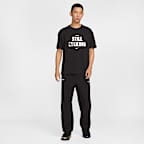 LeBron "Shut Up and Dribble" Nike 男款籃球 T 恤