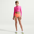 Conjunto de top cropped de manga larga y parte de abajo de cintura alta para niña talla grande Nike Swim Effortless Essential