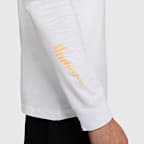 Nike Sportswear Men's Long-Sleeve T-Shirt