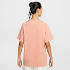 Nike Women's Loose Short-Sleeve Basketball T-Shirt