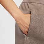 Nike 24.7 ImpossiblySoft Women's Dri-FIT Mid-Rise Loose 10cm (approx.) Shorts