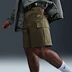 Krótkie męskie bojówki z tkaniny Nike Club