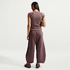 Pantalones entubados de tiro medio holgados para mujer Nike Sportswear Phoenix Fleece