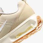 ナイキ エア マックス INTRLK ライト ウィメンズシューズ