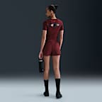 Playera de manga corta Dri-FIT para mujer Nike One Fitted