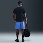 Nike Form vielseitige Dri-FIT Herrenshorts ohne Futter (ca. 23 cm)