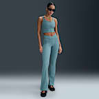 Bra deportivo de baja sujeción de talle largo con almohadillas para mujer Nike Zenvy Rib