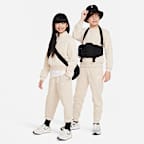 Běžecké kalhoty Nike Sportswear Club Fleece pro větší děti