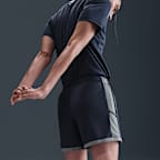 Shorts de fútbol Dri-FIT de 10 cm para mujer Nike Academy