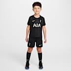 Tottenham Hotspur 2025/26 Stadium Away Younger Kids' Nike Football Replica 3-Piece Kit