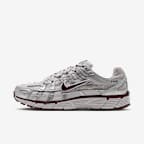 Vast Grey/Metallic Silver/Burgundy Crush