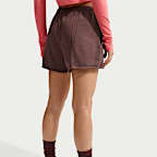 Shorts de French Terry de tiro medio para mujer Nike Sportswear Chill Terry