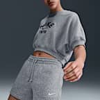 Nike Sportswear Phoenix Fleece középmagas derekú, 10 cm-es női rövidnadrág