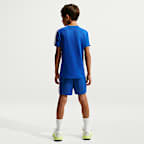 Playera de entrenamiento de manga corta Dri-FIT para niño talla grande Nike Trophy23