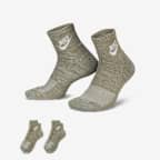 Neutral Olive/Black