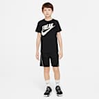 Nike Dri-FIT Older Kids' (Boys') Training T-Shirt