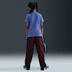 Nike Sportswear Older Kids' T-Shirt