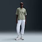 Nike Sportswear 女款 T 恤