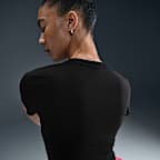 Playera de manga corta slim cropped para mujer Nike After Dark Tour