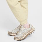 Joggers para niños talla grande Nike Sportswear Club Fleece