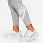 Leggings con gráfico de tiro alto para mujer (talla grande) Nike Sportswear Classics