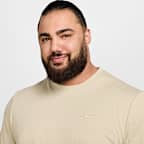 Playera versátil de manga corta para hombre Nike Primary