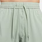 กางเกงขาสั้นอเนกประสงค์ 7 นิ้วไม่มีซับในผู้ชาย Nike Dri-FIT Form