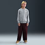 Nike Sportswear Club Fleece Older Kids' Crew-Neck Sweatshirt